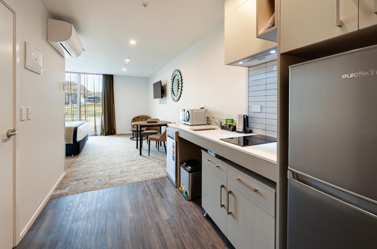 La Quinta By Wyndham Remarkables Park Куийнстаун Екстериор снимка