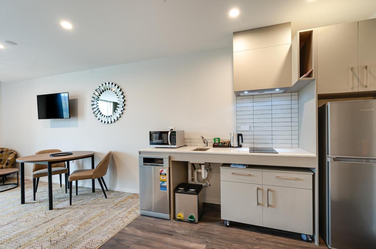 La Quinta By Wyndham Remarkables Park Куийнстаун Екстериор снимка