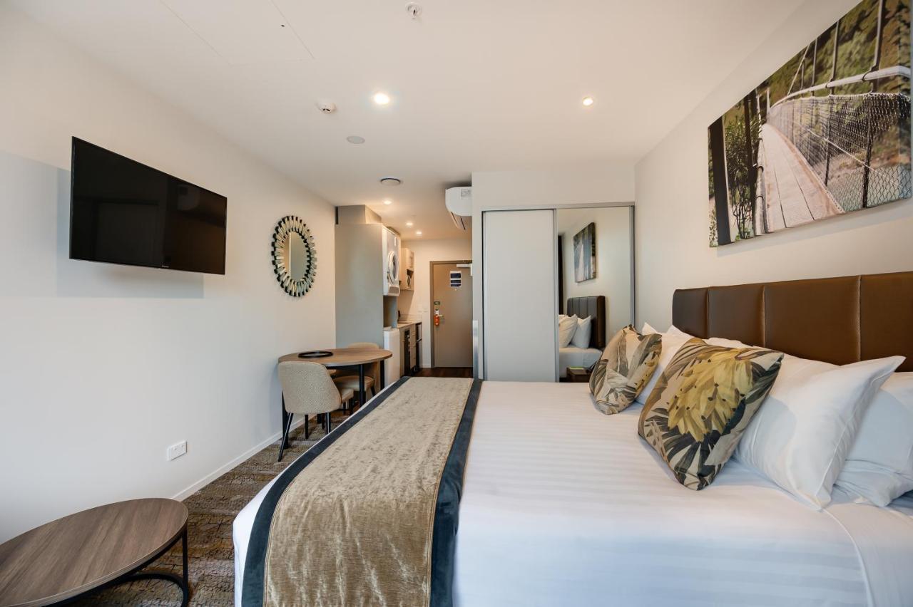 La Quinta By Wyndham Remarkables Park Куийнстаун Екстериор снимка