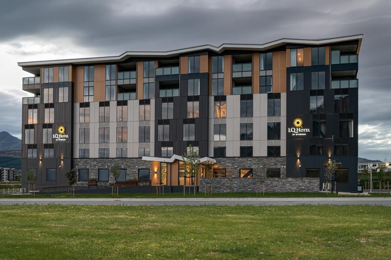 La Quinta By Wyndham Remarkables Park Куийнстаун Екстериор снимка