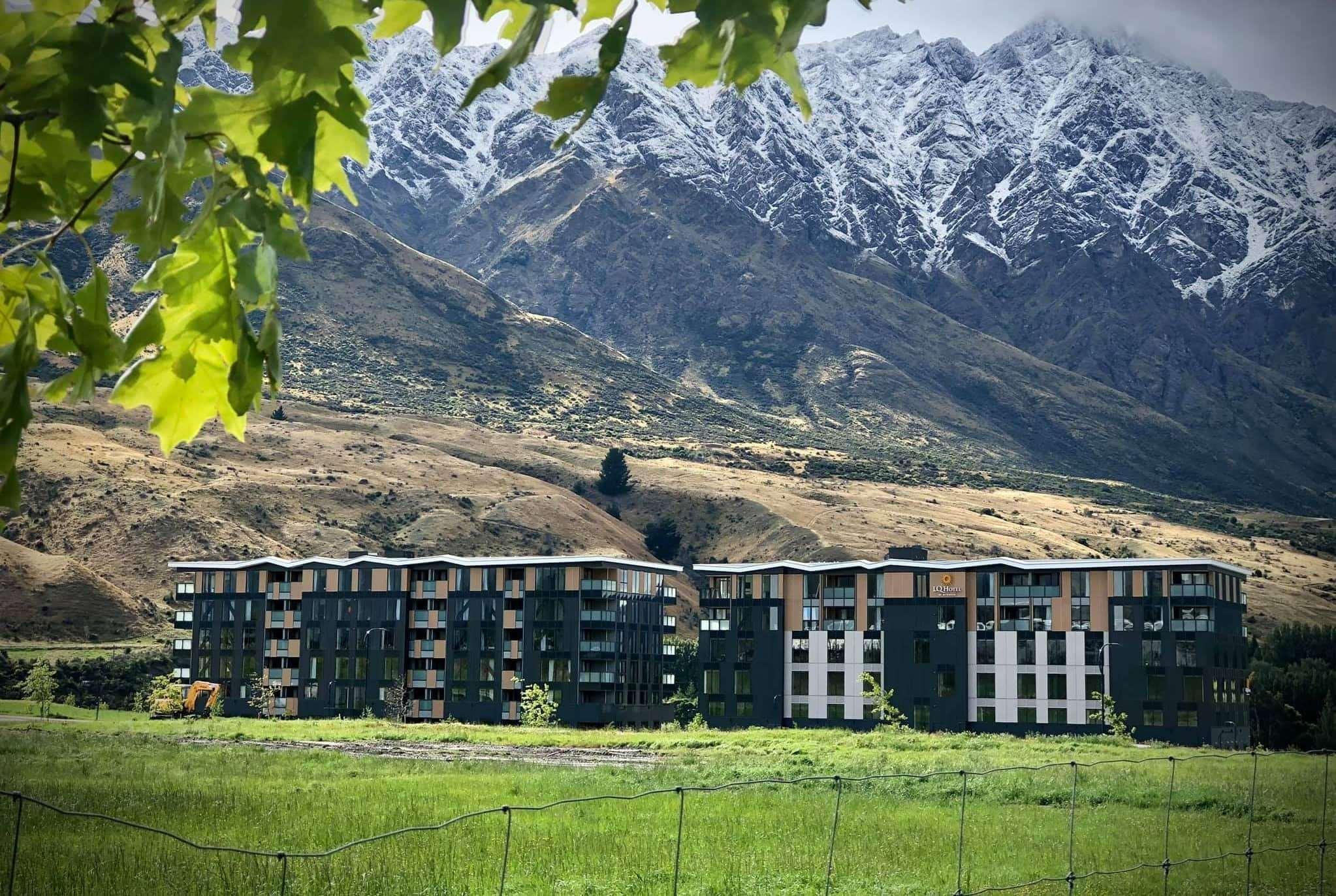 La Quinta By Wyndham Remarkables Park Куийнстаун Екстериор снимка